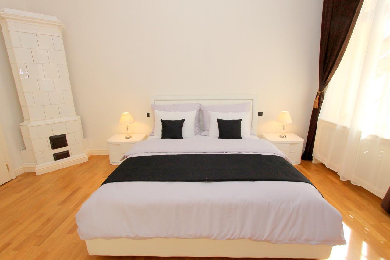 Luxury Apartments Krocinova ปราก ภายนอก รูปภาพ